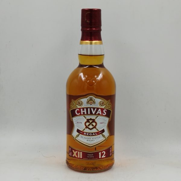 Chivas Regal 12 - Blended Scotch Whisky (Escocia)